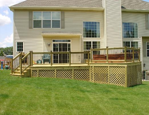 Deck With Deckorator Balusters and Hot Tub Algonquin